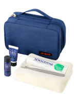 Grande trousse de toilette voyage à suspendre compartimentée présentation modèle bleu