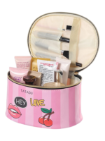 Vanity femme cosmetique maquillage simple fashion rose trousse de maquillage rose avec produits cosmetiques varies et accessoires 1.png